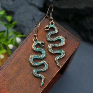 🐍 Lovely Boho Rustic Look Serpent Snake Drop Earrings 🐍